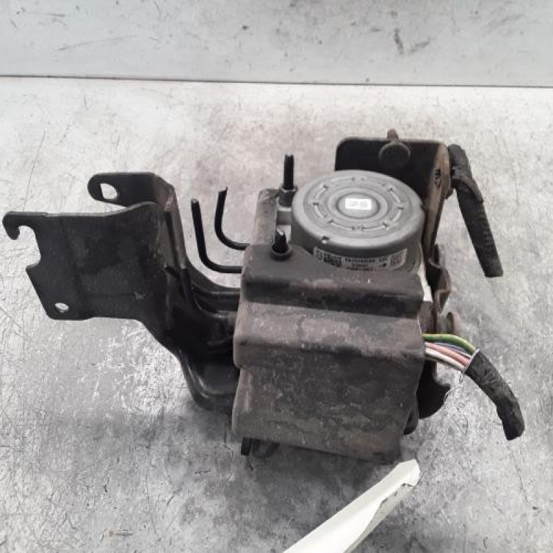 Bloc ABS (freins anti-blocage) PEUGEOT 2008 1 Bloc ABS (freins anti-blocage) PEUGEOT 2008 1