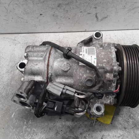 Compresseur clim RENAULT CLIO 4