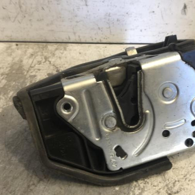 Serrure arriere gauche BMW SERIE 1 F20 Serrure arriere gauche BMW SERIE 1 F20