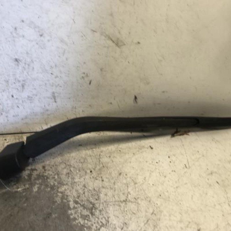 Bras essuie glace arriere BMW SERIE 1 F20 Bras essuie glace arriere BMW SERIE 1 F20