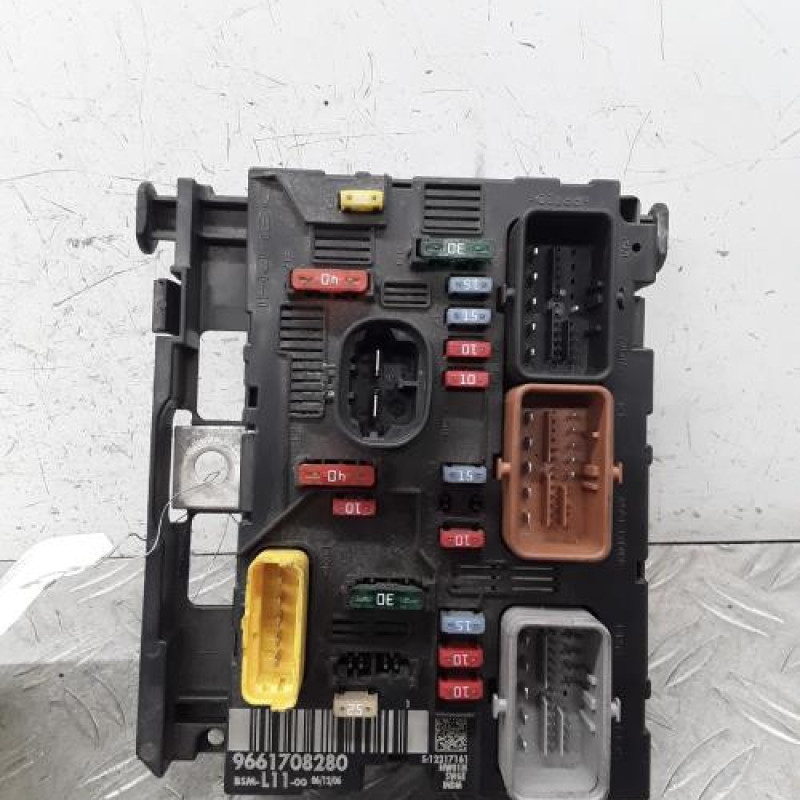 Boitier servitude moteur (BSM) PEUGEOT 307 Boitier servitude moteur (BSM) PEUGEOT 307