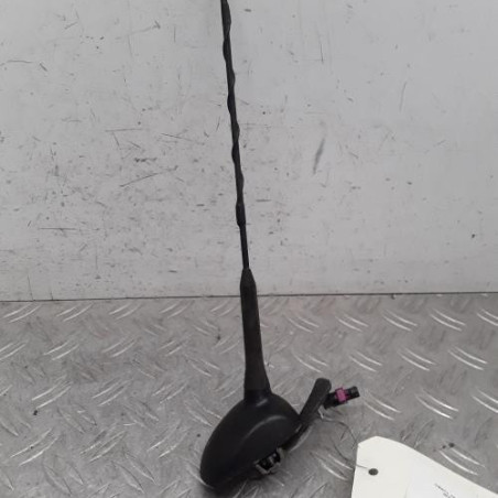 Antenne CHEVROLET ORLANDO Photo n°1